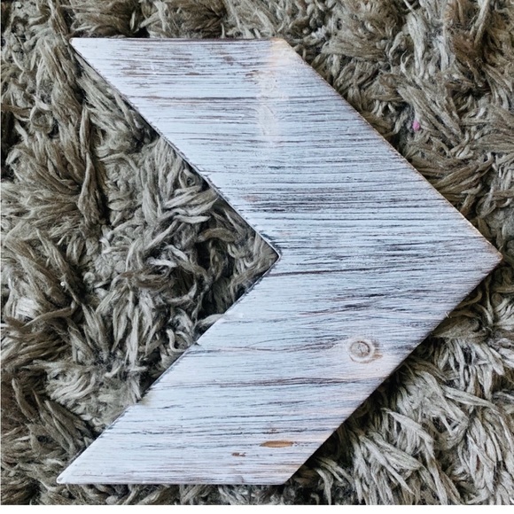 Rustic Wood home decor - Picture 2 of 6